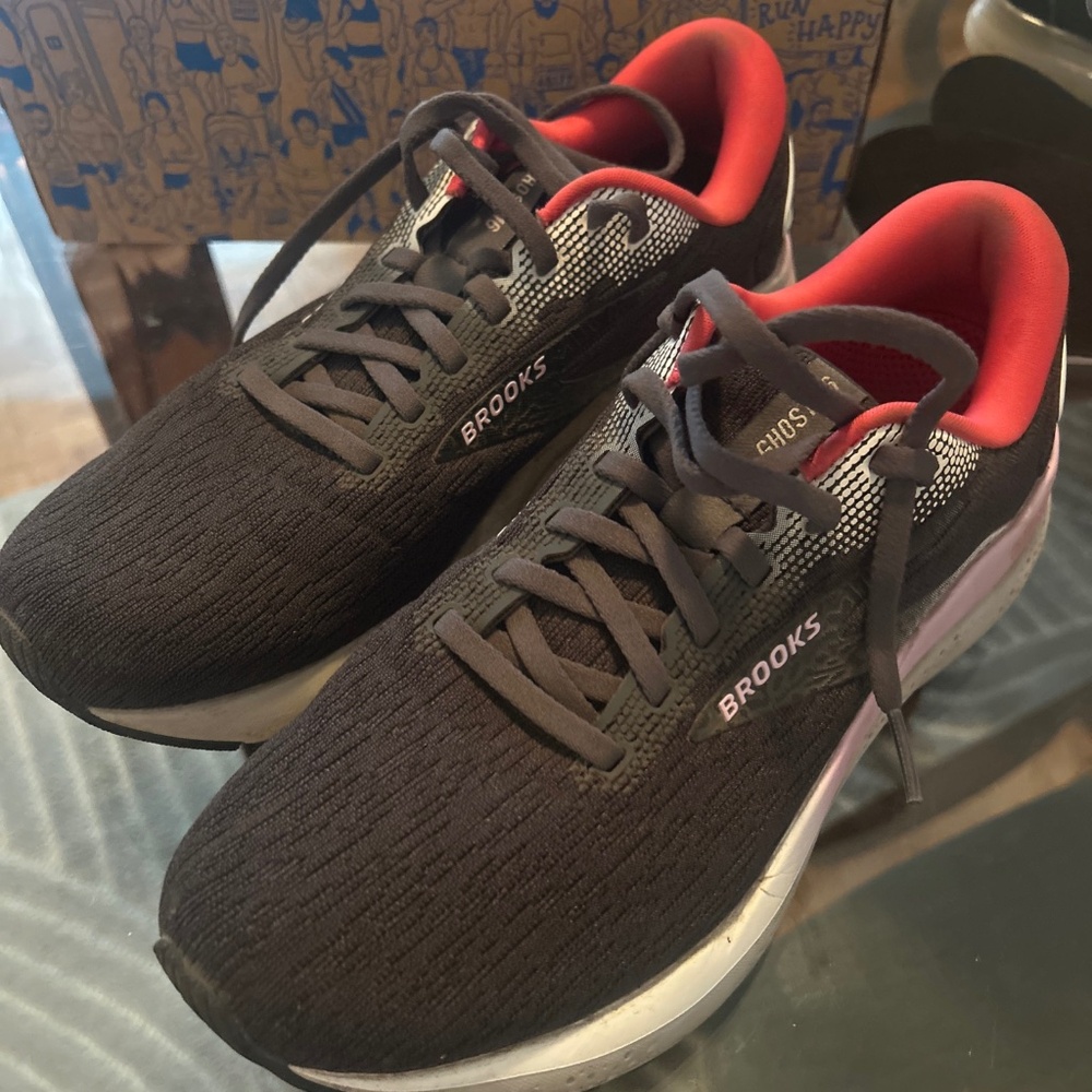 Brooks Ghost 16 Running Shoes Womens 8.5 Black Ebony Raspberry 1204071B051